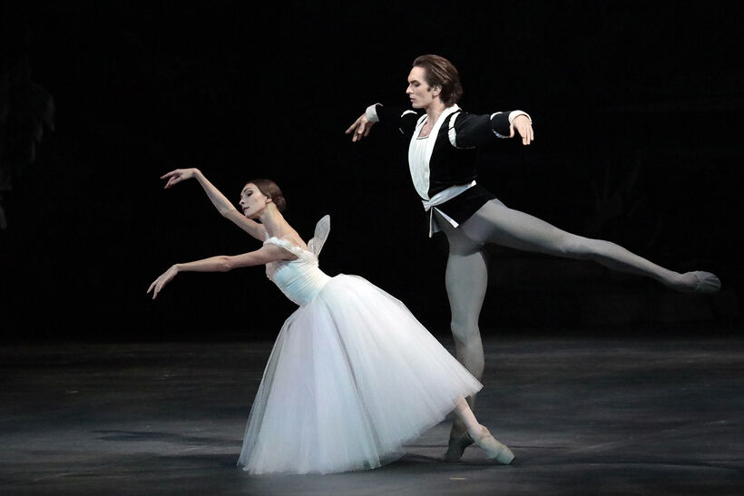 Giselle (Olga Smirnova, Artemy Beljakov). Foto: Damir Jusupov.